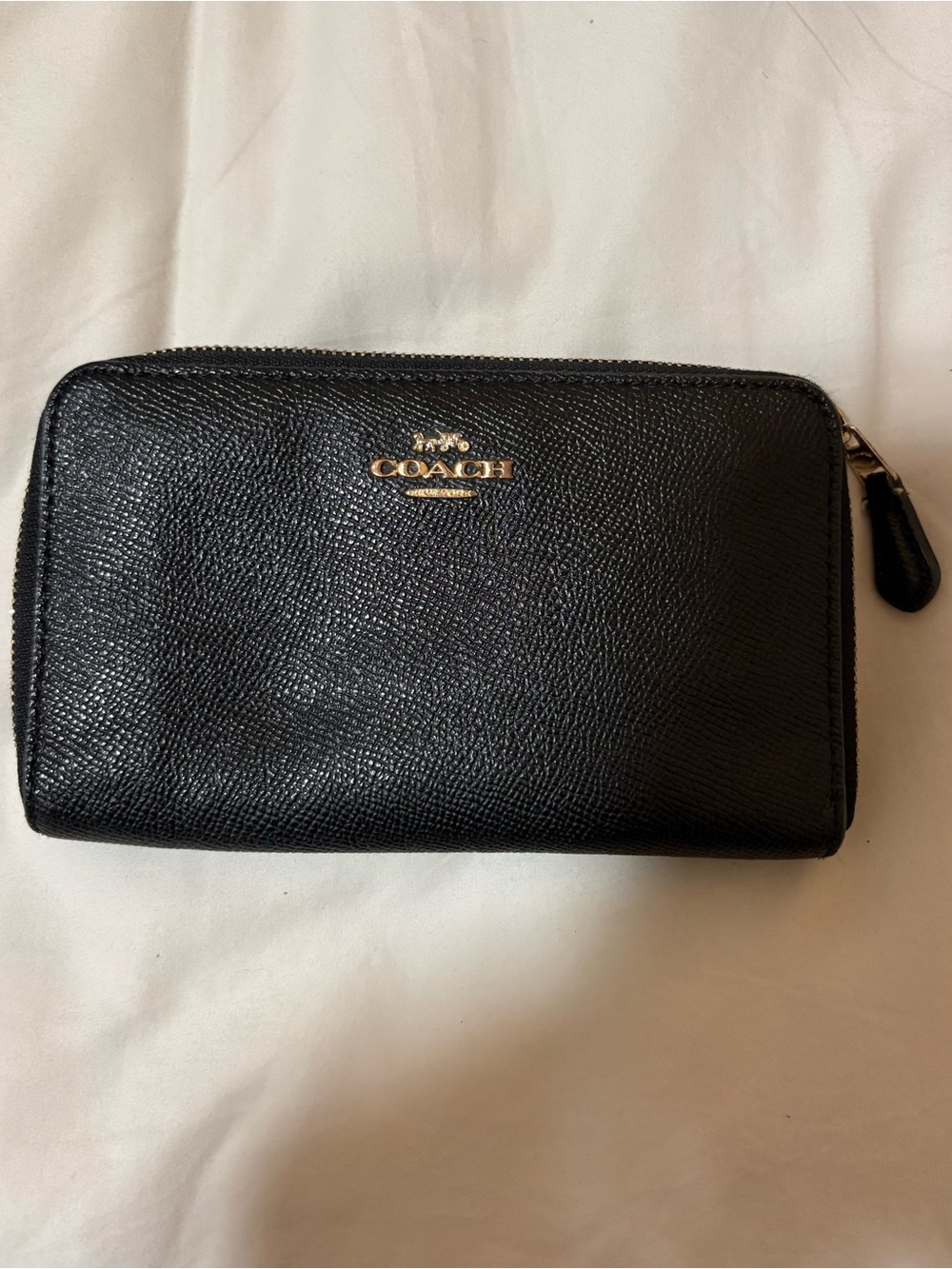Coach Medium Zip Around Wallet Black Crossgrain Leather Gold